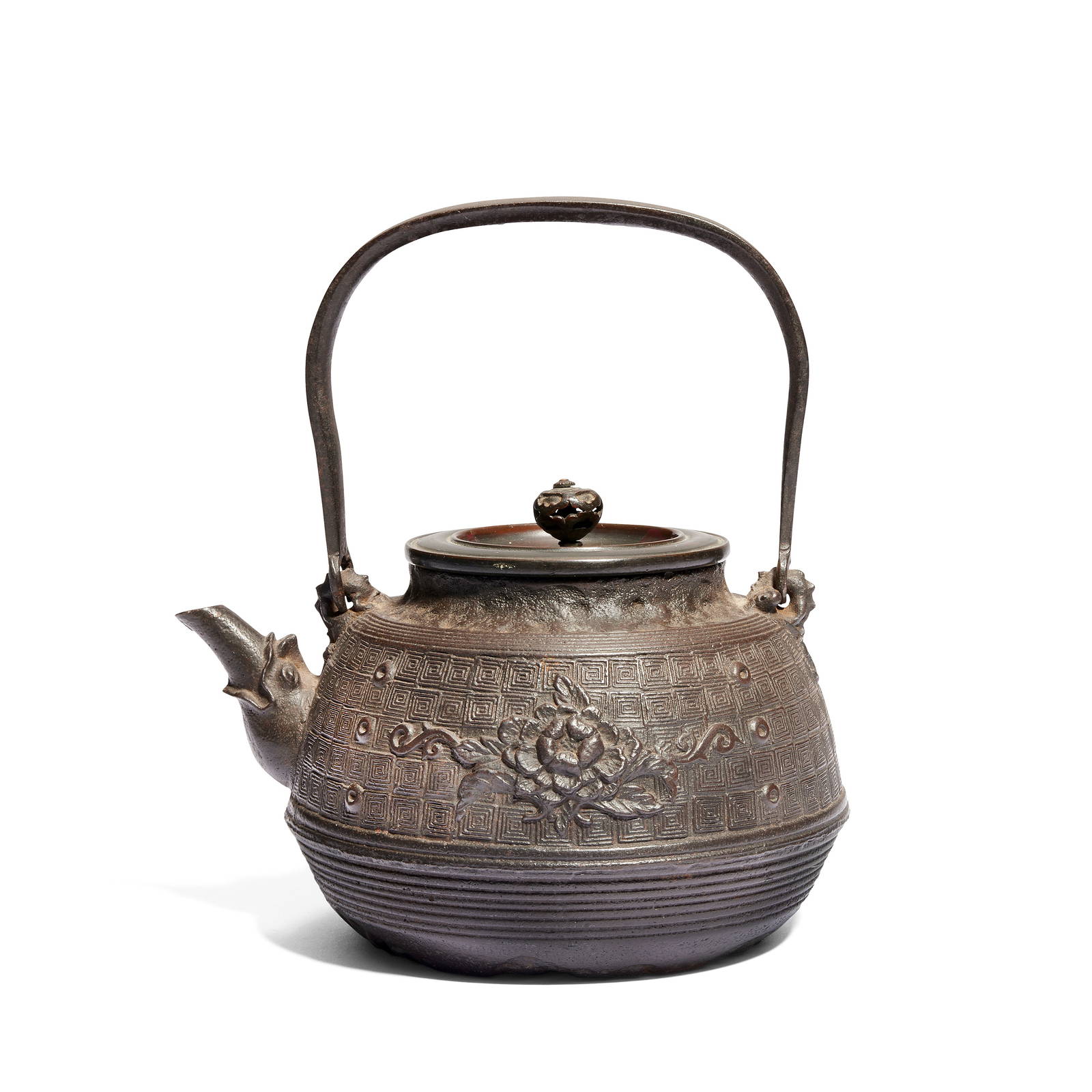 A CAST IRON TETSUBIN Signed Ryubundo zo (made by Ryubundo), Meiji period (2)