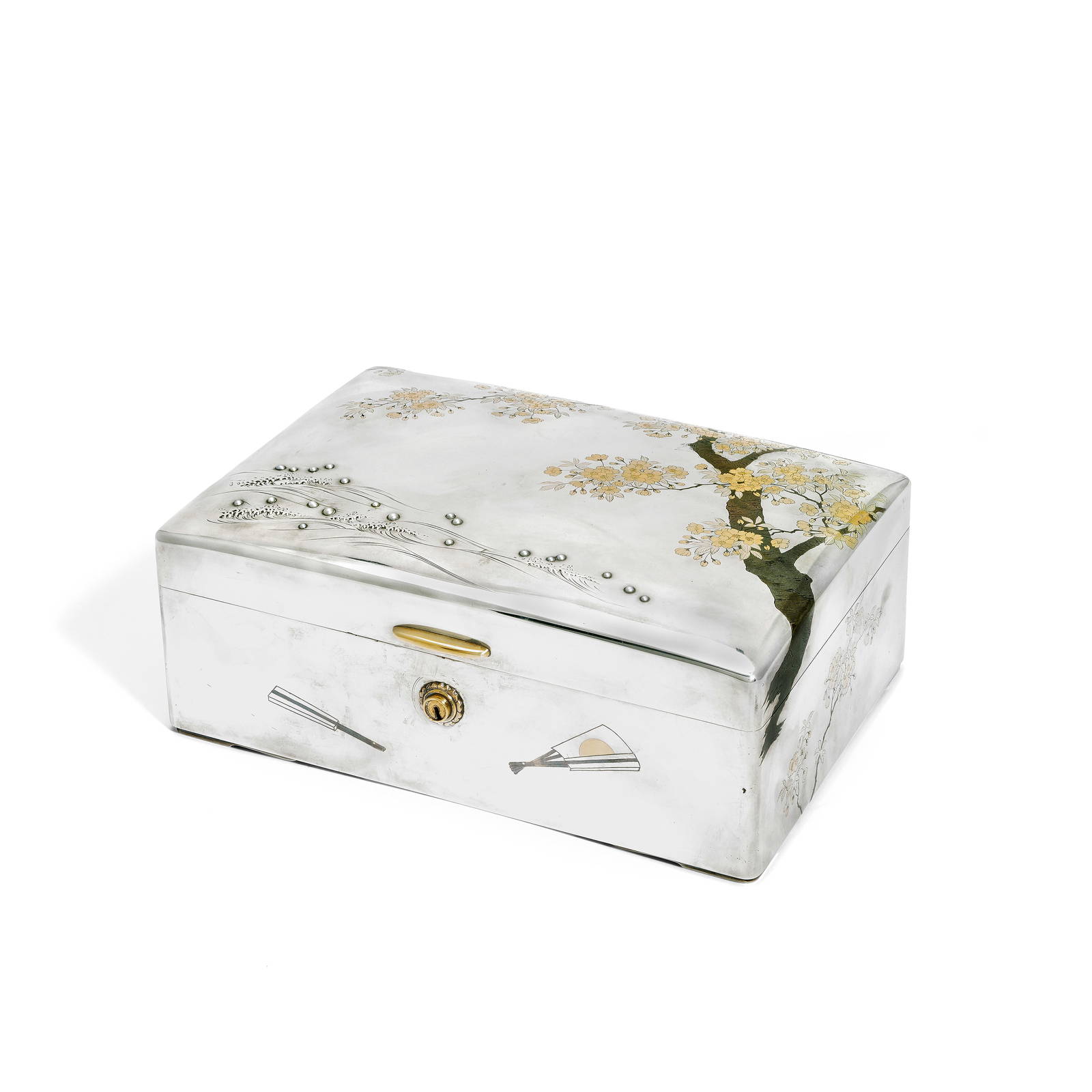 A LARGE INLAID SILVER BOX Taisho period