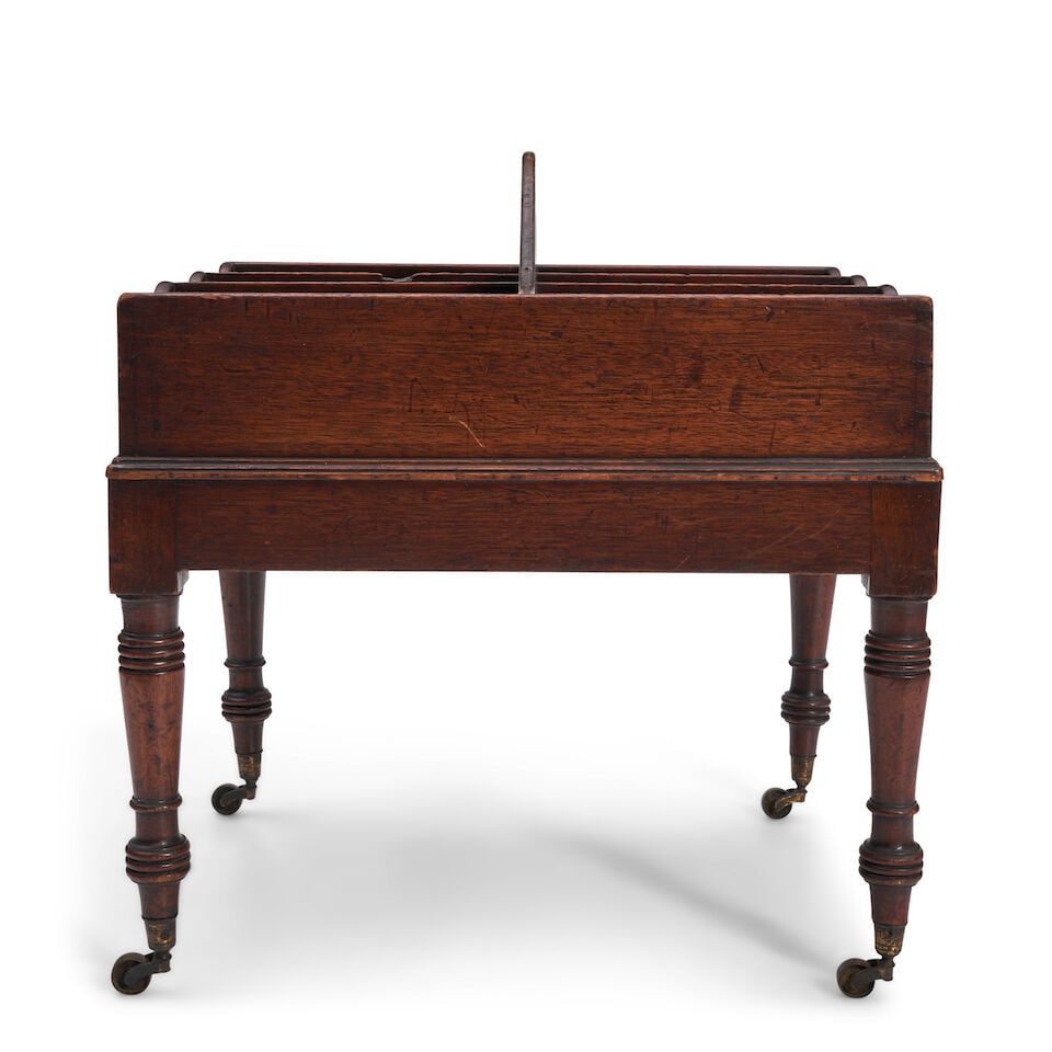 REGENCY-STYLE MAHOGANY WINE CARRIER 19th century, (1 of 2)