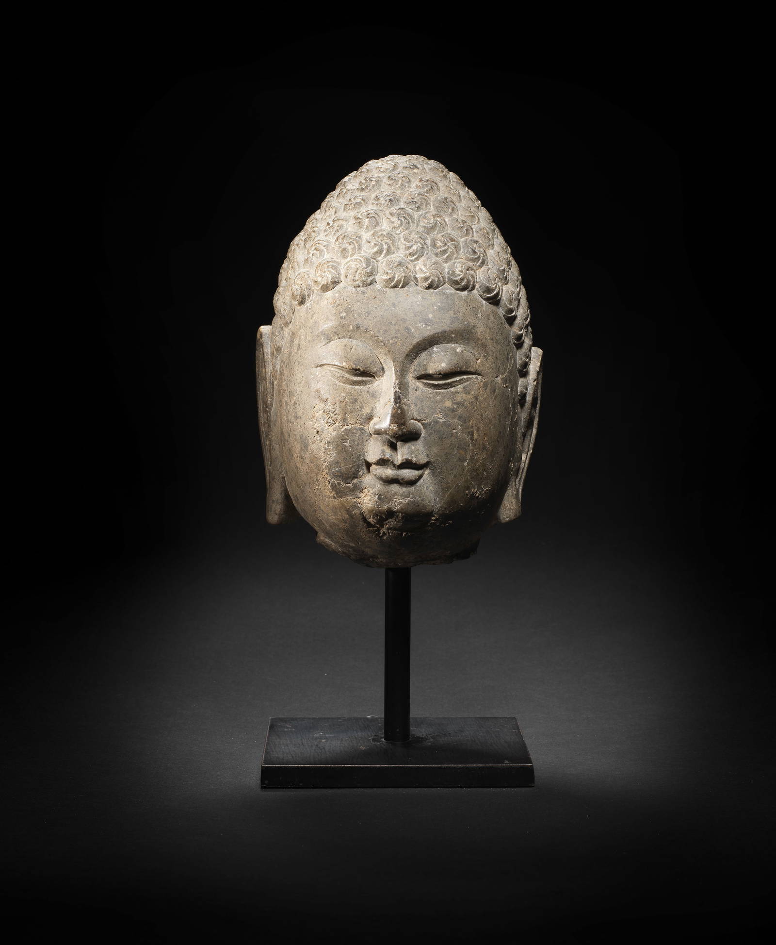 A LIMESTONE HEAD OF BUDDHA 6th/7th century (2)