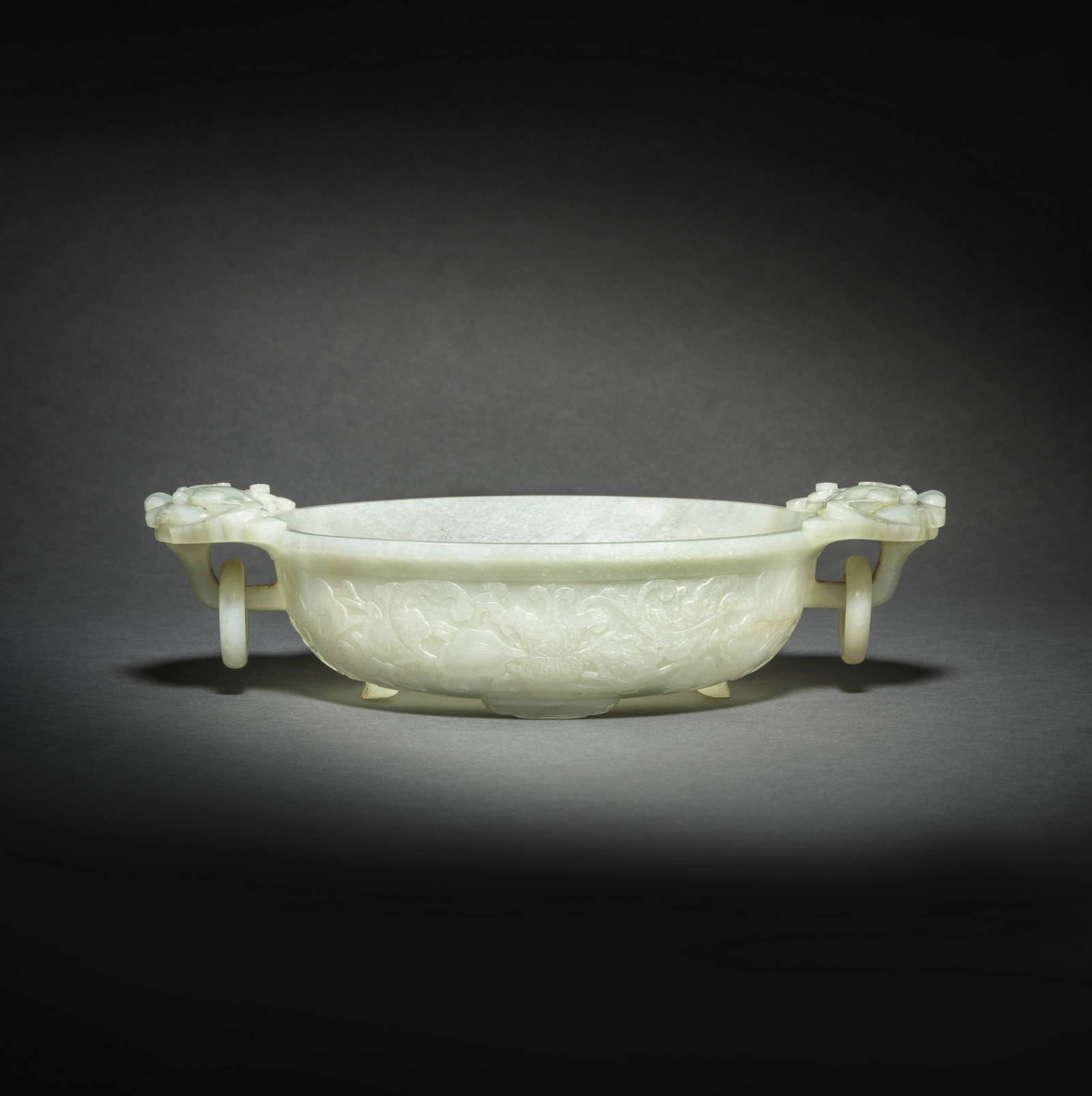 A RARE AND LARGE MUGHAL-STYLE VERY PALE GREEN JADE 'MARRIAGE' BOWL Qianlong/Jiaqing