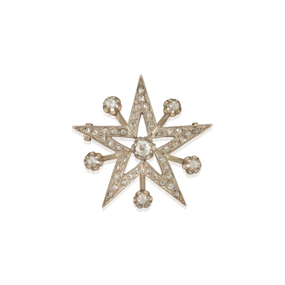 AN ANTIQUE DIAMOND STAR BROOCH, FRANCE (1 of 3)
