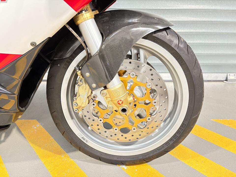 c.1999 Bimota 904cc DB4 Frame no. ZE5DB4000XR000127 Engine no. ZDM904A2C*049772* - 8