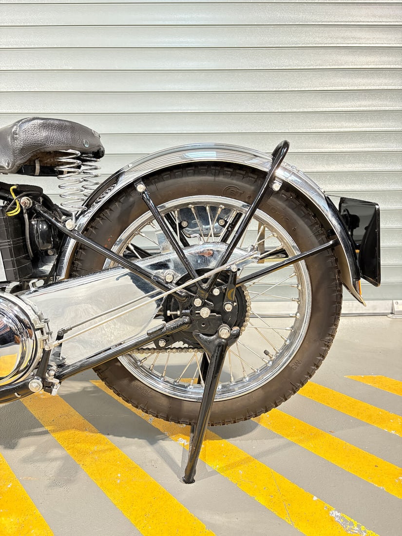 1938 AJS 348cc Model 26 Silver Streak Frame no. 5937 Engine no. 38/26SS 64548 A - 19