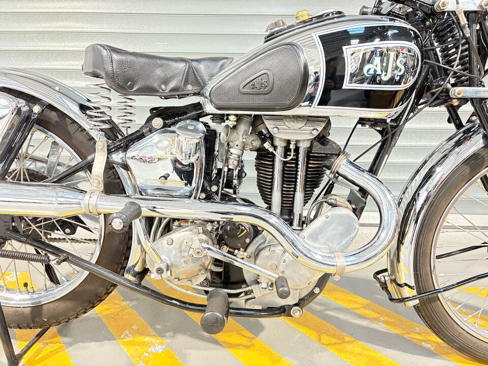 1938 AJS 348cc Model 26 Silver Streak Frame no. 5937 Engine no. 38/26SS 64548 A - 8