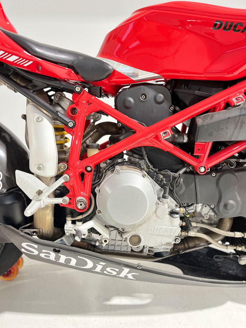 c.2004 Ducati 999/749 'Desmosedici Casey Stoner Replica' Frame no. *ZDMH400AB4B009705* Engine no... - 12