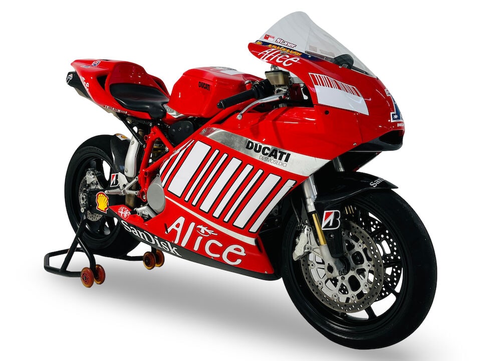 c.2004 Ducati 999/749 'Desmosedici Casey Stoner Replica' Frame no. *ZDMH400AB4B009705* Engine no... - 3