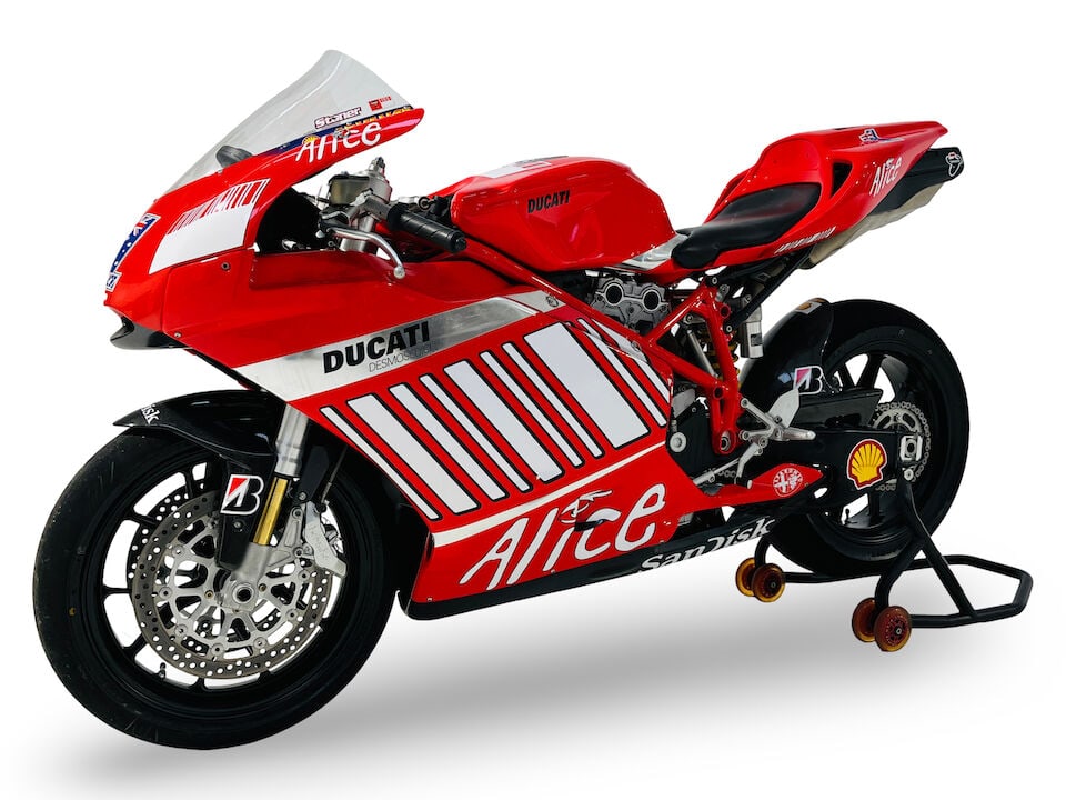 c.2004 Ducati 999/749 'Desmosedici Casey Stoner Replica' Frame no. *ZDMH400AB4B009705* Engine no... - 4