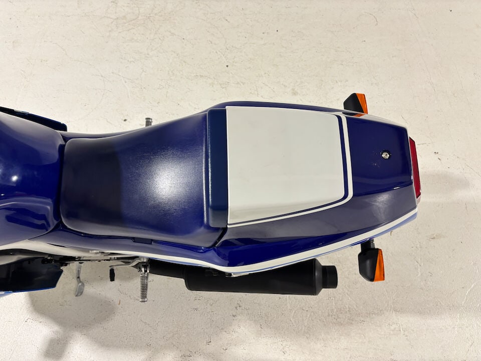 1988 Suzuki GSX-R750J 'Slingshot' Frame no. GR77A-102925 Engine no. R707-103844 - 13