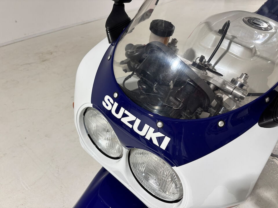 1988 Suzuki GSX-R750J 'Slingshot' Frame no. GR77A-102925 Engine no. R707-103844 - 19