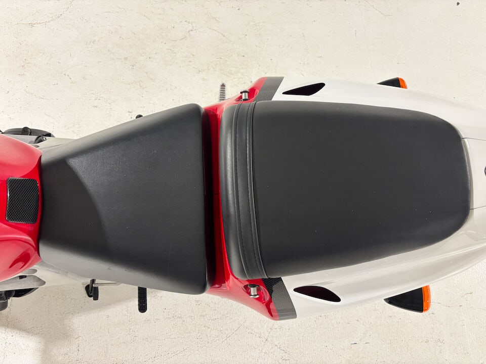 Only 952 miles from new, number '15' of the 50th Anniversary Limited Edition, 1998 Honda CB900RR... - 13