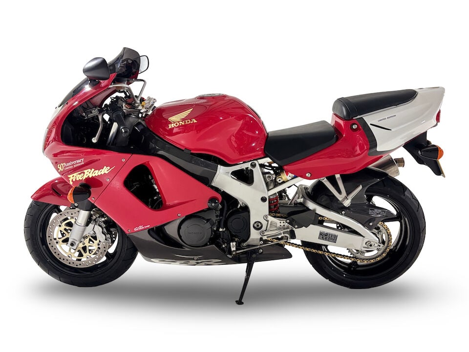 Only 952 miles from new, number '15' of the 50th Anniversary Limited Edition, 1998 Honda CB900RR... - 3