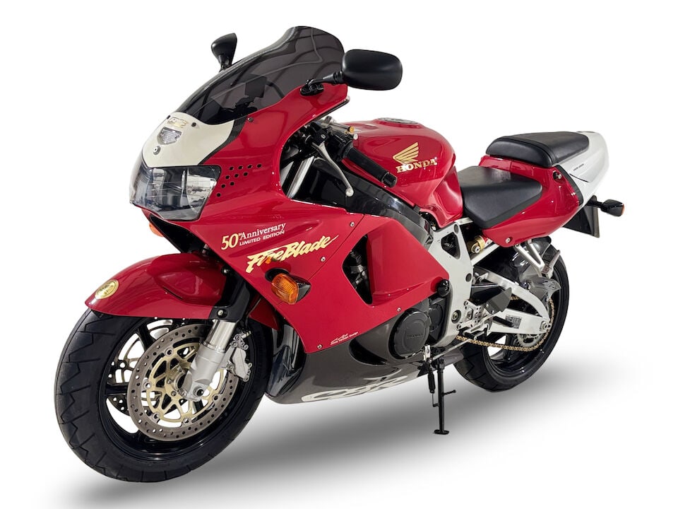 Only 952 miles from new, number '15' of the 50th Anniversary Limited Edition, 1998 Honda CB900RR... - 5