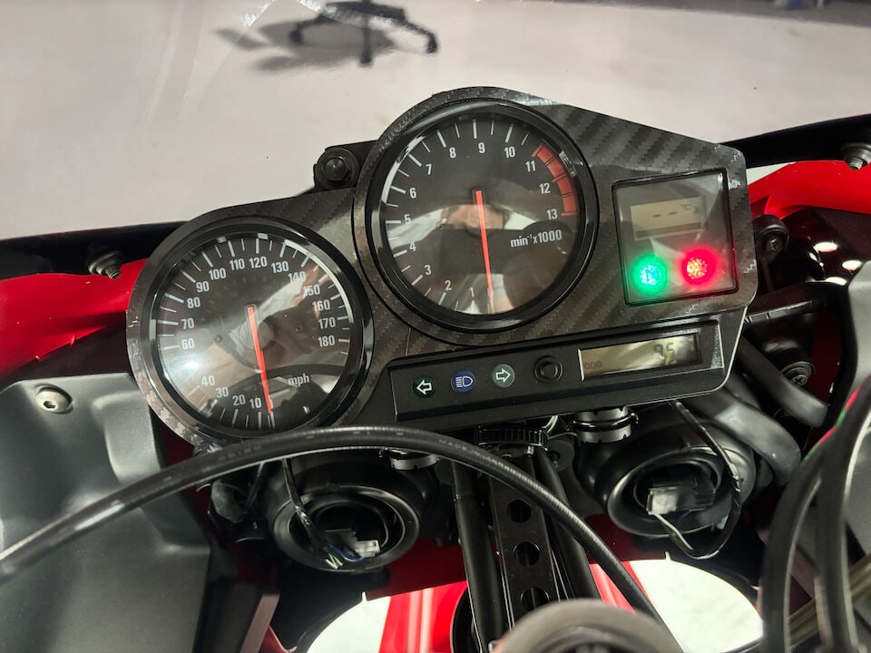 Only 952 miles from new, number '15' of the 50th Anniversary Limited Edition, 1998 Honda CB900RR... - 6