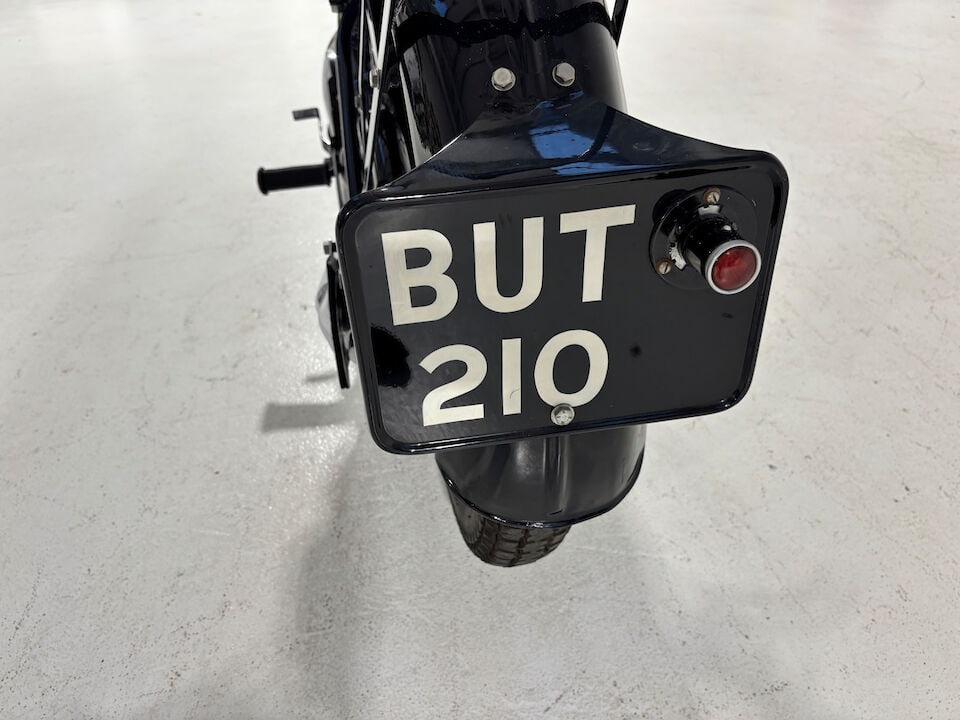 Offered from the estate of the late Len Clutterbuck, c.1939 Velocette 249cc GTP Frame no. GBB750... - 18