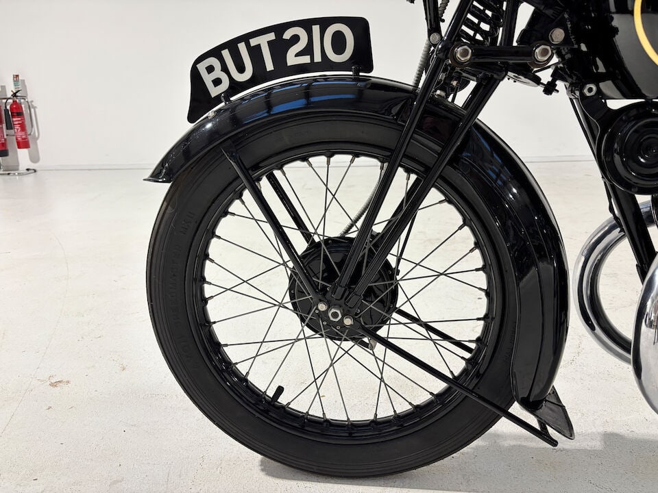 Offered from the estate of the late Len Clutterbuck, c.1939 Velocette 249cc GTP Frame no. GBB750... - 4