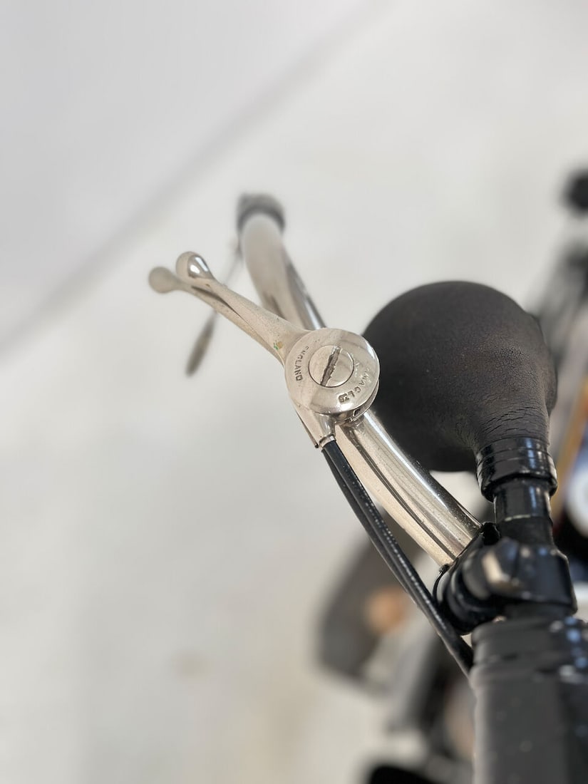 2 previous recorded keepers and single owner for over 60 years, 1923 Raleigh 2¾hp Frame no.... - 12