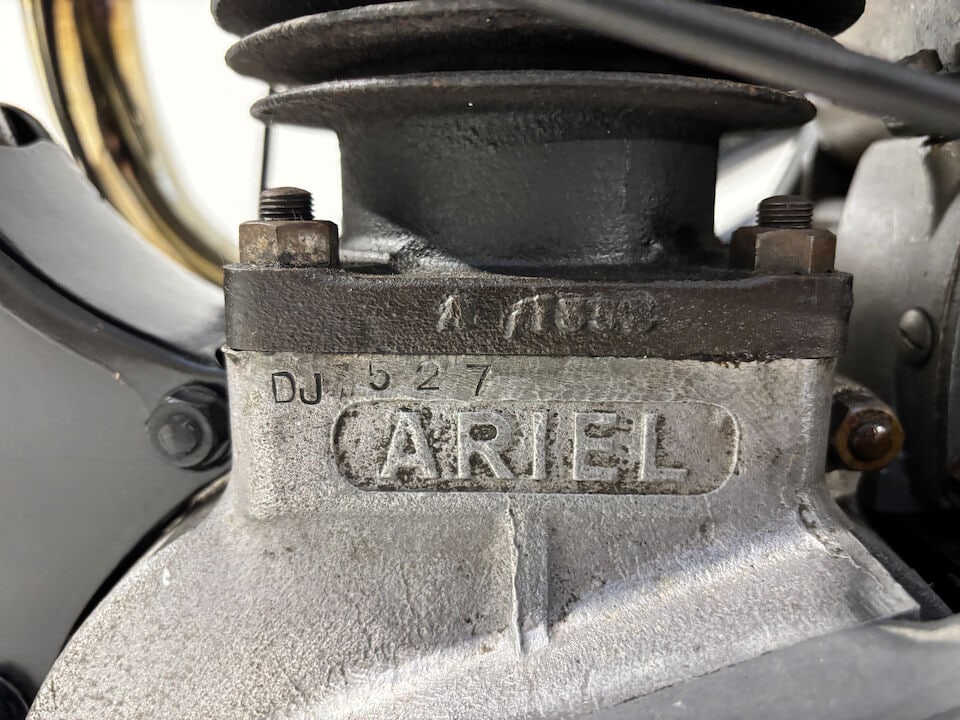 Offered from the estate of the late Len Clutterbuck, 1949 Ariel 350cc Red Hunter Frame no. RF 89... - 7