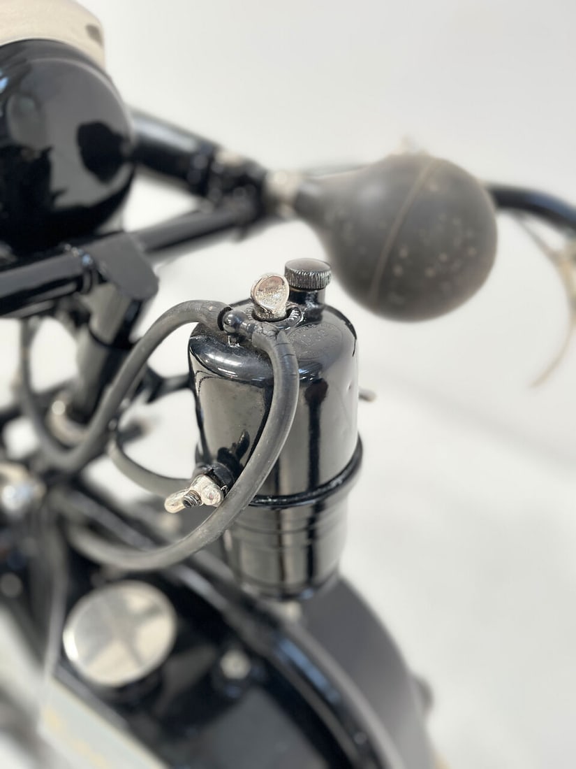 Single owner since 1964, 1923 Excelsior 150cc Lady's model Frame no. 8664 (see text) Engine no. ... - 14