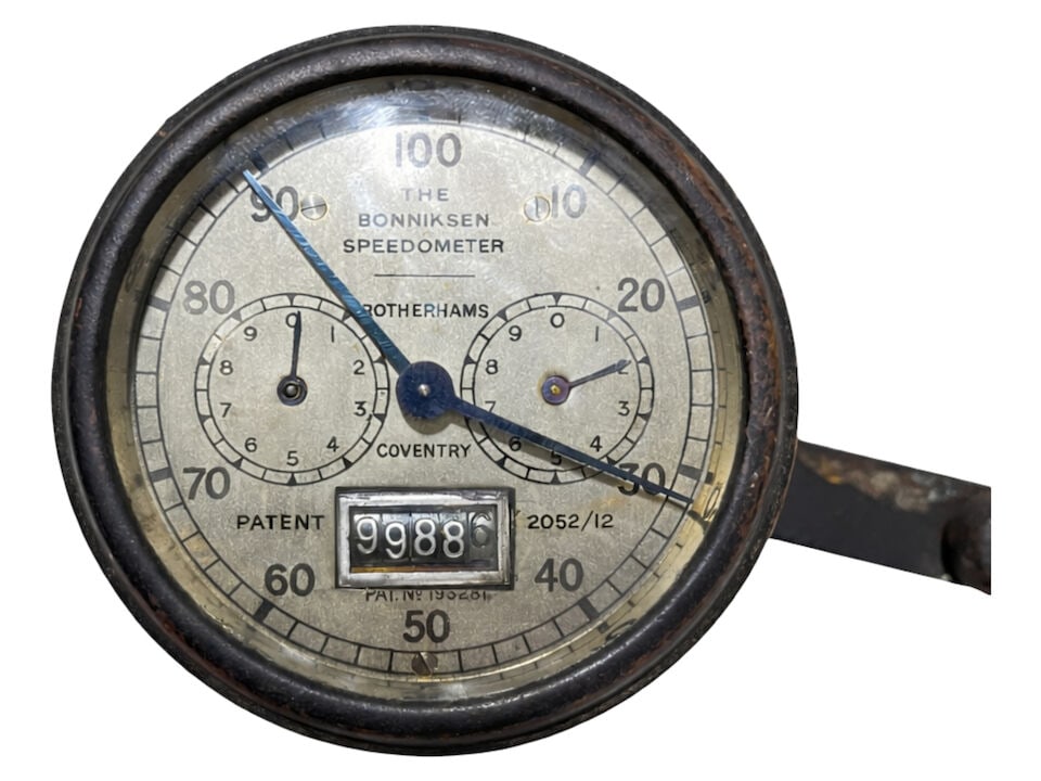 A Bonniksen 100mph speedometer by Rotherhams of Coventry ((3)) (1 of 9)