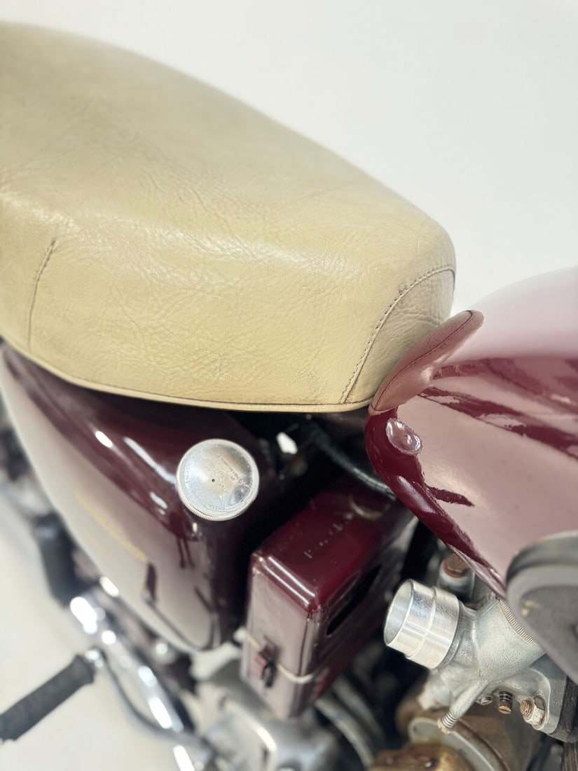 1954 Ariel 346cc Red Hunter Frame no. DU1112 Engine no. LB573 - 15