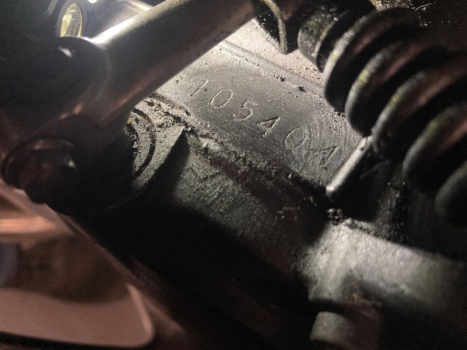 1990 Suzuki GSX-R 750 Slingshot Frame no. GR7AA-102138 Engine no. R716-105404 - 12