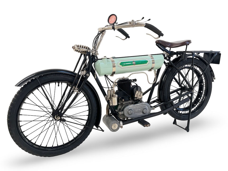 1922 Triumph 225cc Model LW 'Junior' Frame no. 602647 Engine no. 8133 - 4