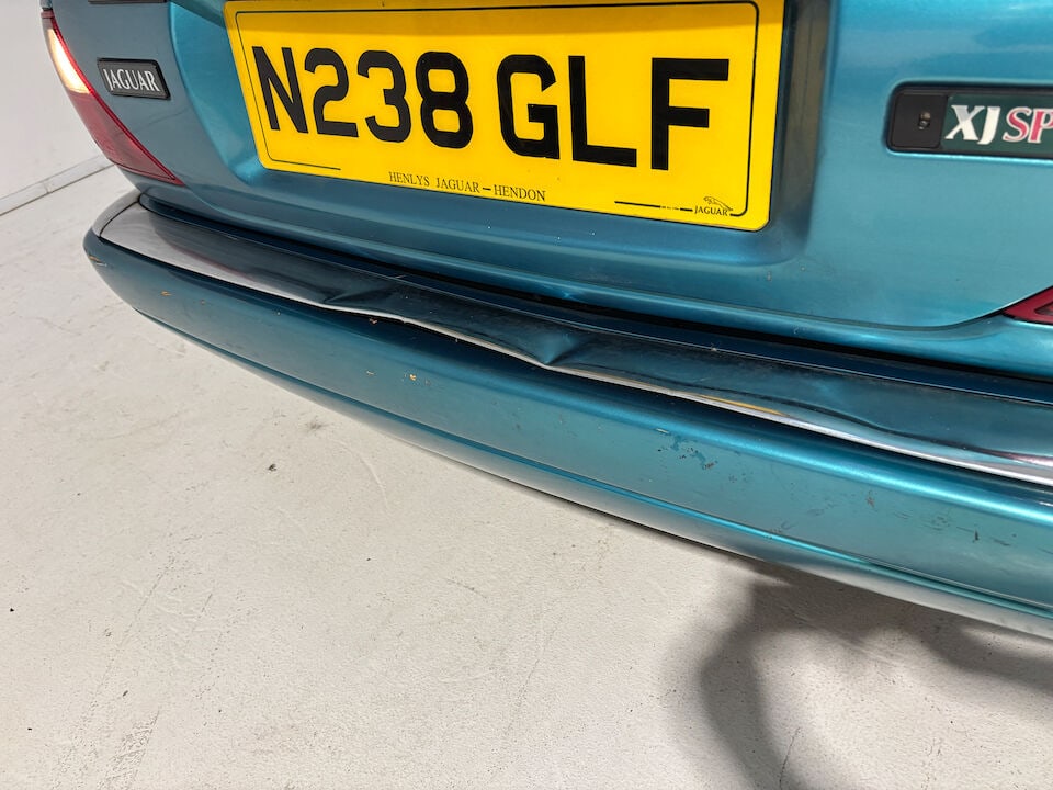 1995 Jaguar XJ6 Sport 3.2-Litre Saloon Chassis no. SAJJPALG3BJ768284 Engine no. unable to locate - 16