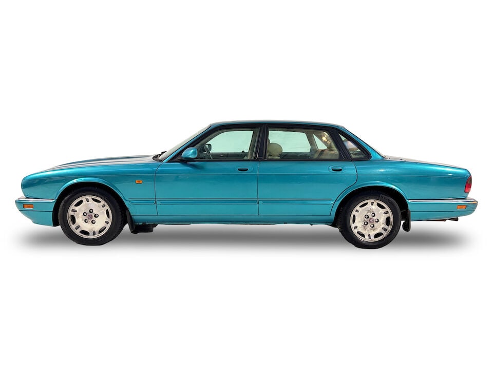 1995 Jaguar XJ6 Sport 3.2-Litre Saloon Chassis no. SAJJPALG3BJ768284 Engine no. unable to locate - 4