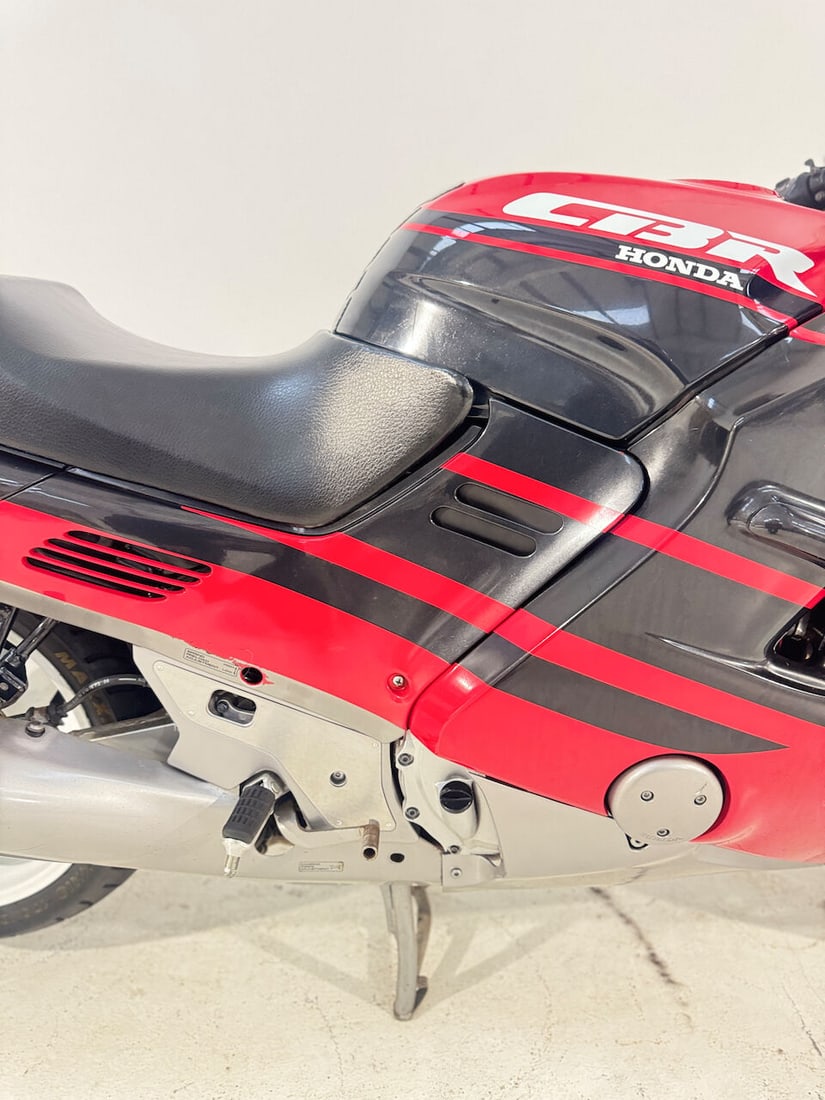 1991 Honda CBR 1000 F-L Frame no. SC24-21054 Engine no. SC09E2105674 - 15