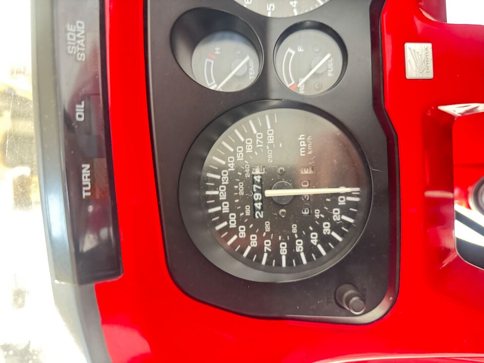 1991 Honda CBR 1000 F-L Frame no. SC24-21054 Engine no. SC09E2105674 - 9