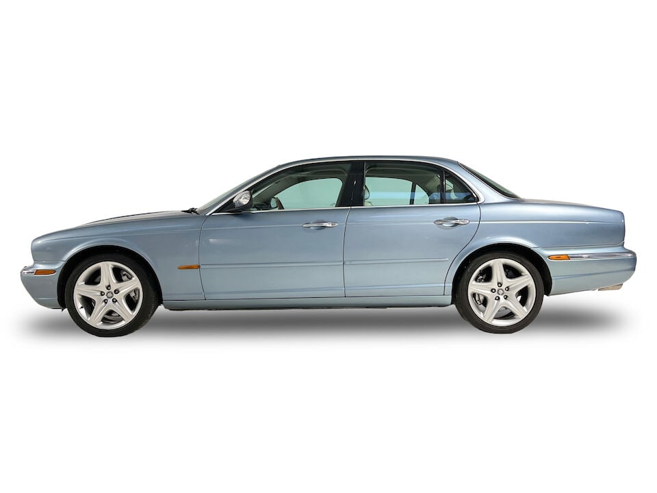 2003 Jaguar XJ 4.2-Litre Super V8 S/C Auto Sports Saloon Chassis no. SAJAC74R13TG08453 Engine n... - 10