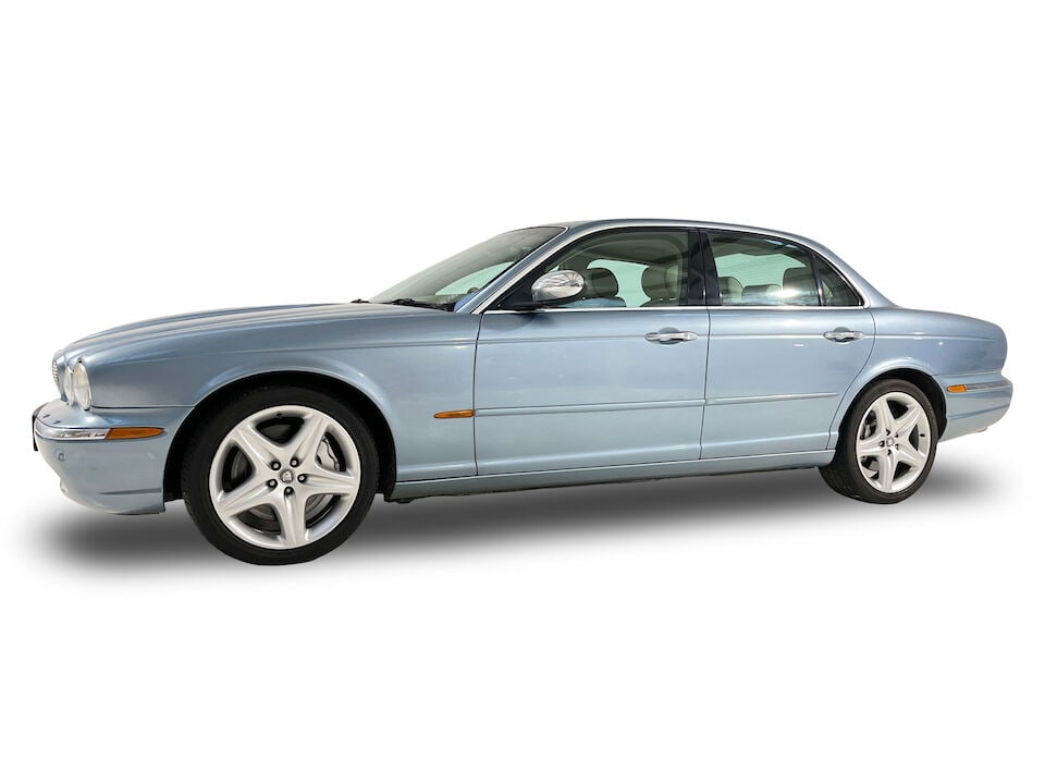 2003 Jaguar XJ 4.2-Litre Super V8 S/C Auto Sports Saloon Chassis no. SAJAC74R13TG08453 Engine n... - 11