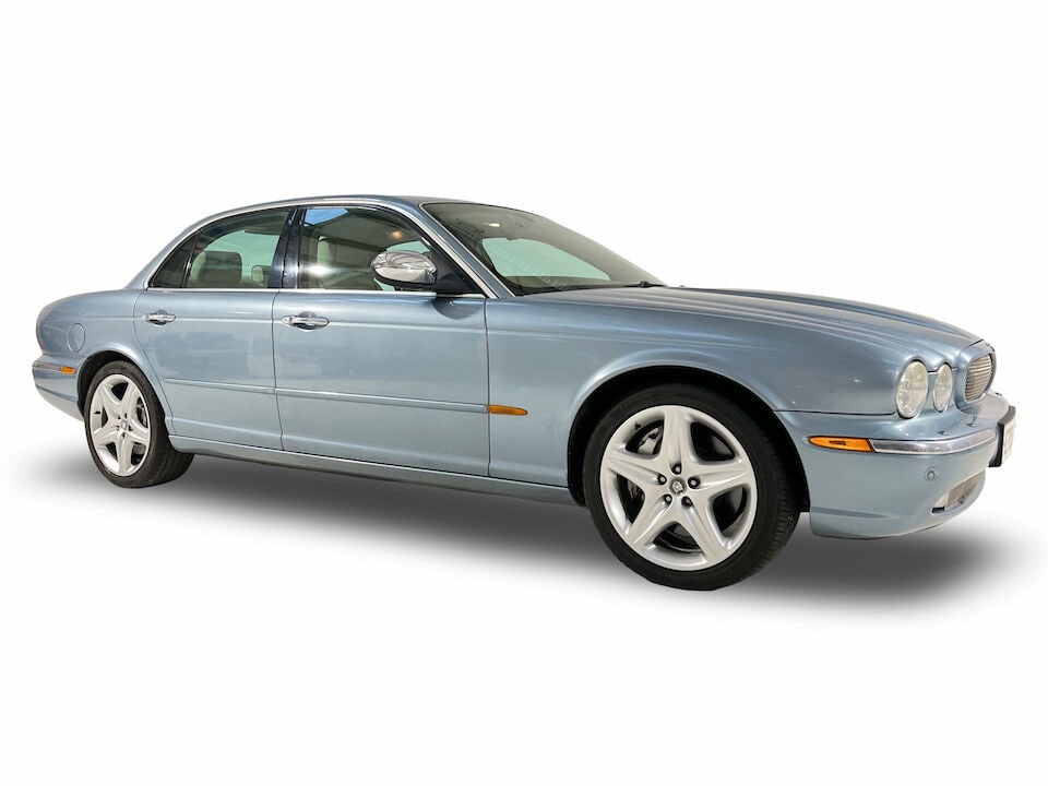 2003 Jaguar XJ 4.2-Litre Super V8 S/C Auto Sports Saloon Chassis no. SAJAC74R13TG08453 Engine n... - 3