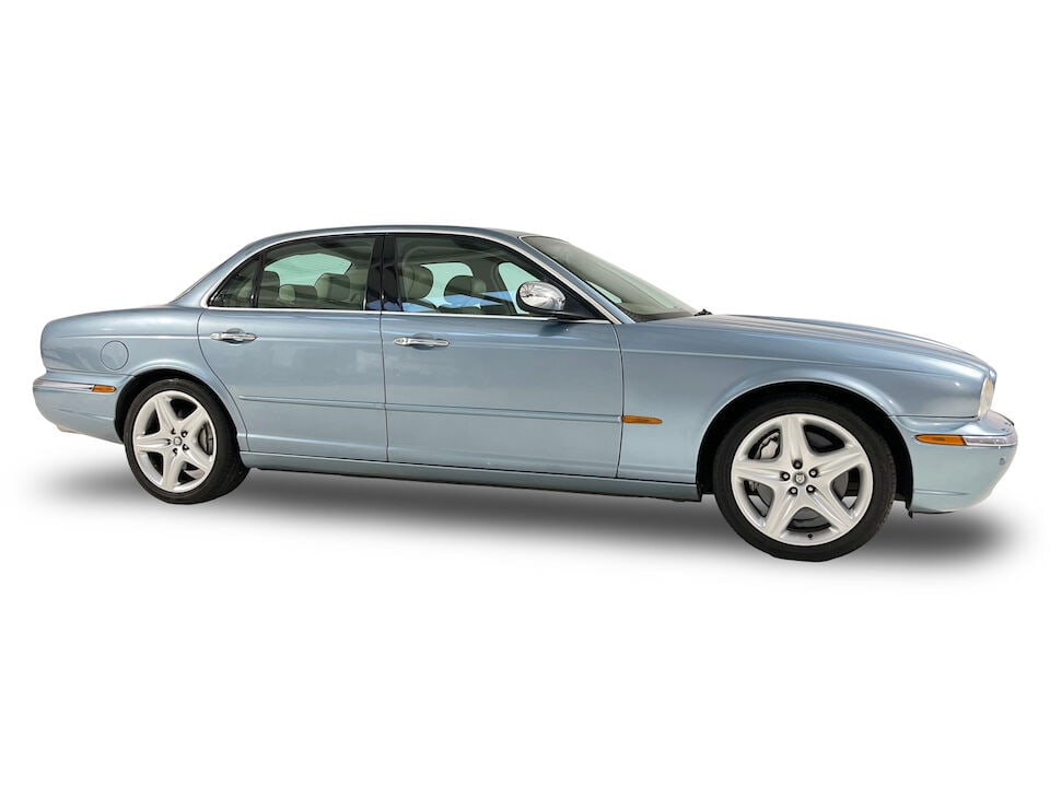 2003 Jaguar XJ 4.2-Litre Super V8 S/C Auto Sports Saloon Chassis no. SAJAC74R13TG08453 Engine n... - 4