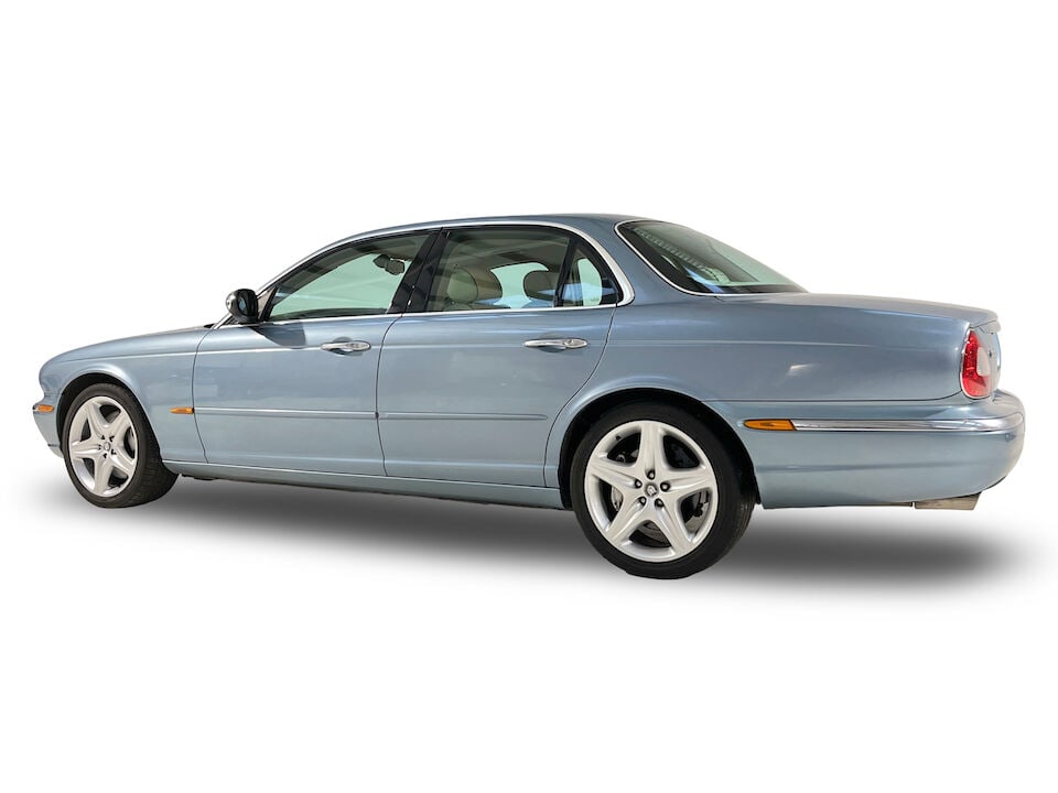 2003 Jaguar XJ 4.2-Litre Super V8 S/C Auto Sports Saloon Chassis no. SAJAC74R13TG08453 Engine n... - 9