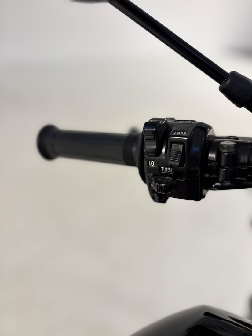 1982 Yamaha RD350LC Frame no. 4L0-202576 Engine no. 4L0-202576 - 17