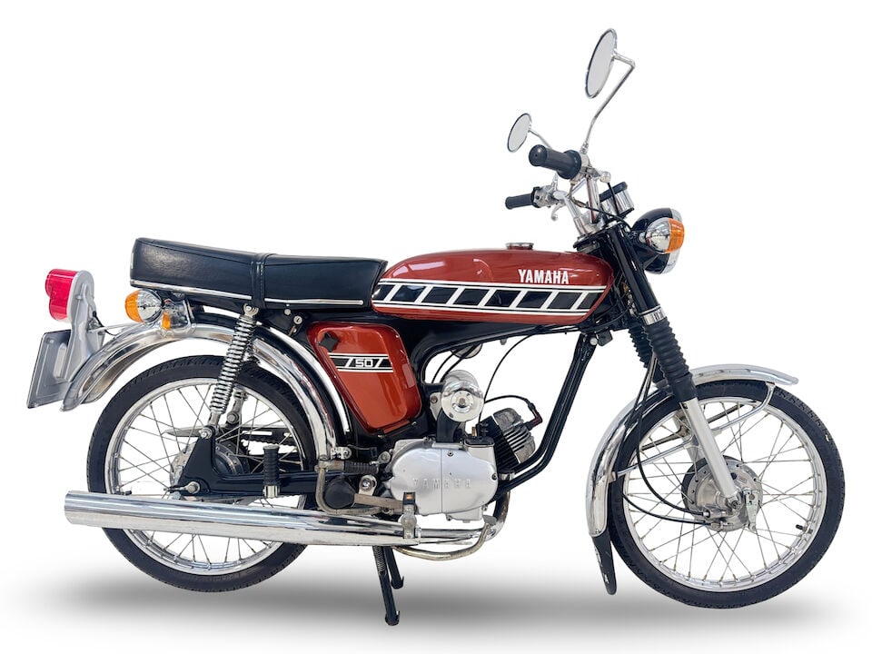 1976 Yamaha 49cc FS1-E Frame no. 394-105241 Engine no. 394-105241: 1976 Yamaha 49cc FS1-E Registration no. PUJ 454R Frame no. 394-105241 Engine no. 394-105241 Now elevated to cult status, Yamaha's FS1-E 'Sixteener Special' first appeared in 1973. Dropped from the ran