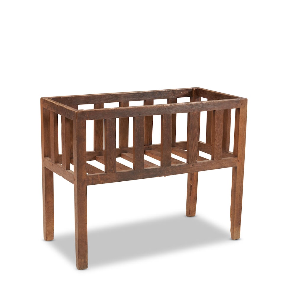 Oak Standing Basket or Crib 19th century - 2