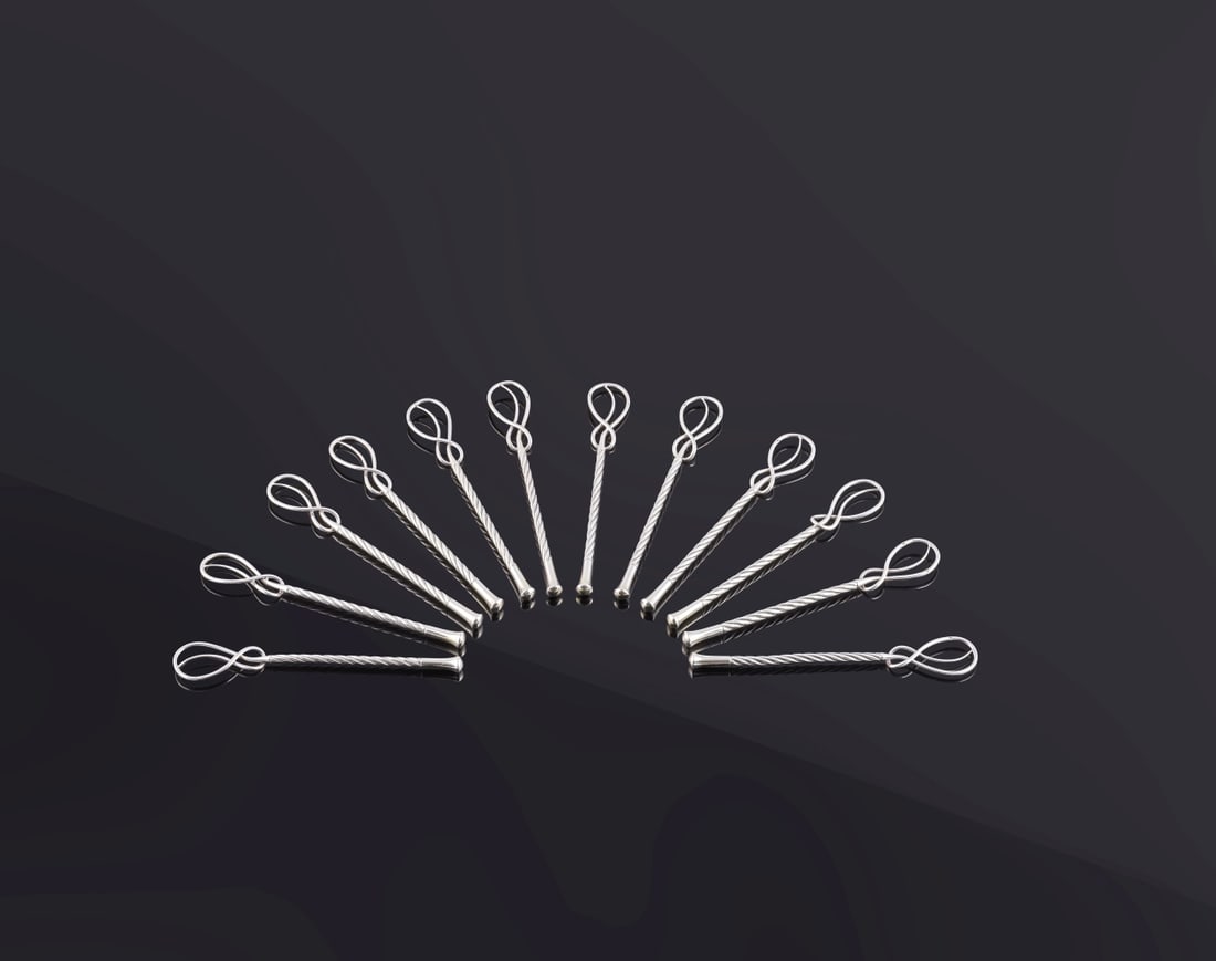 Hermès par Ravinet d'Enfert, circa 1960. Agitateurs à champagne en argent 925 °/&...: Hermès par Ravinet d'Enfert, circa 1960. Agitateurs à champagne en argent 925 °/°°. Hermès by Ravinet d'Enfert, circa 1960. 925 silver champagne stirrers. Avec son é