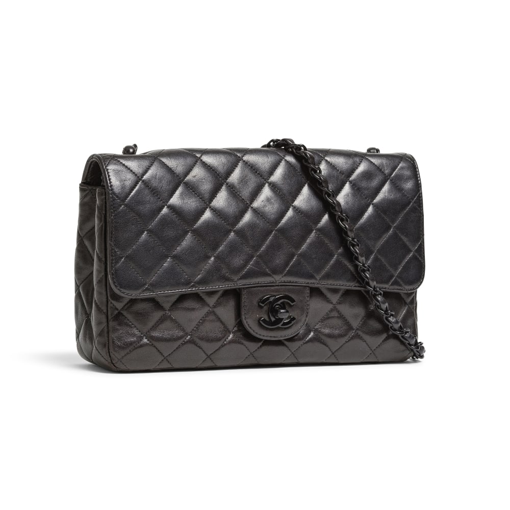 Chanel, année 1997. Sac Classique 25 en cuir agneau So Black. Chanel, 1997. Classic bag in ... (1 of 1)