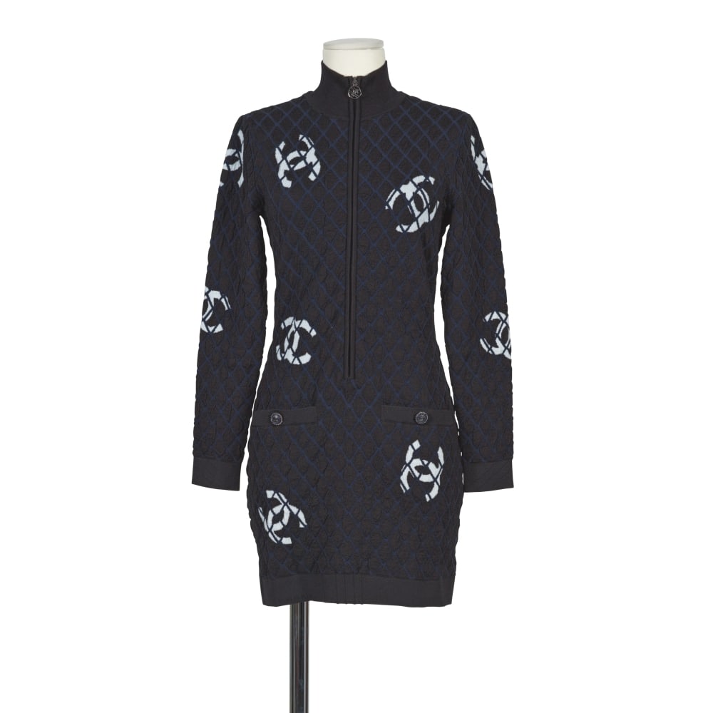 Chanel, collection Prêt-à-Porter, 2019. Robe droite en cachemire, soie, laine et polya... (1 of 1)