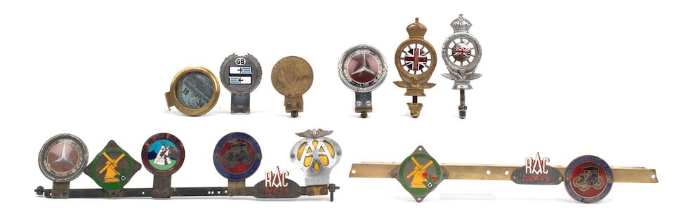 Assorted car badges, ((Qty)) (1 of 1)