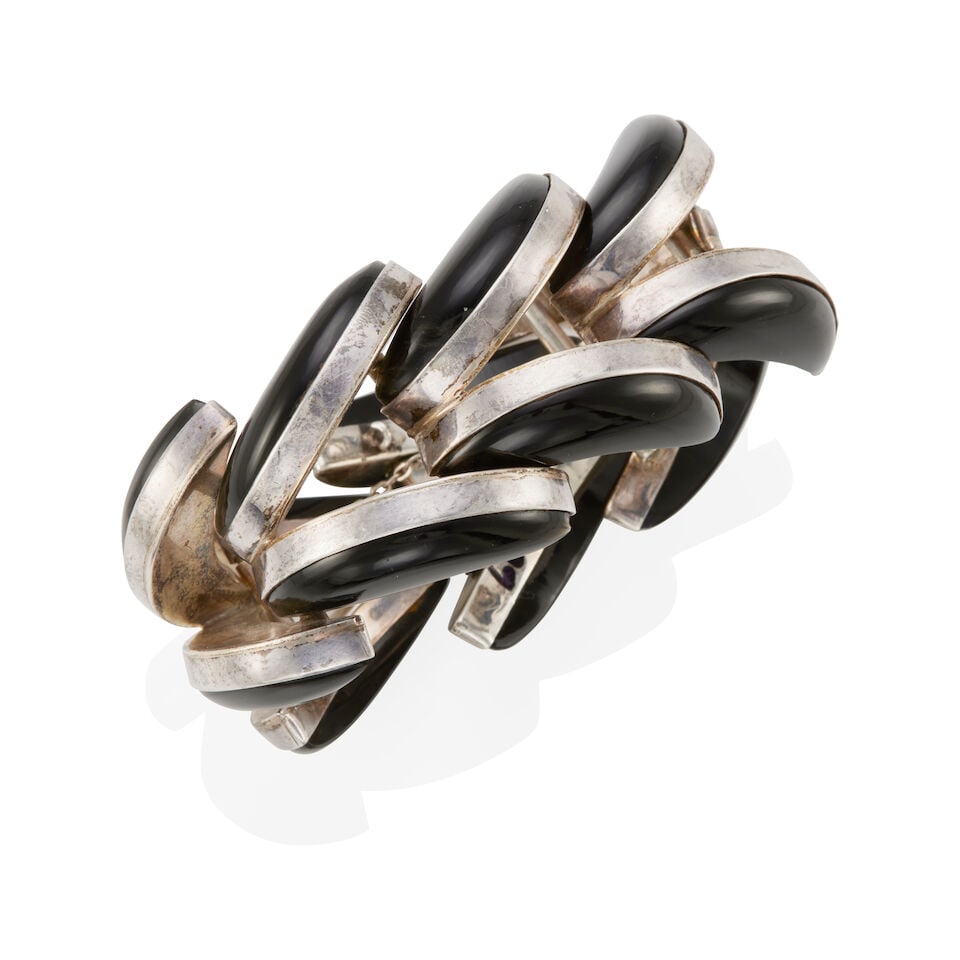 ANTONIO PINEDA: STERLING SILVER AND ONYX BRACELET (1 of 2)
