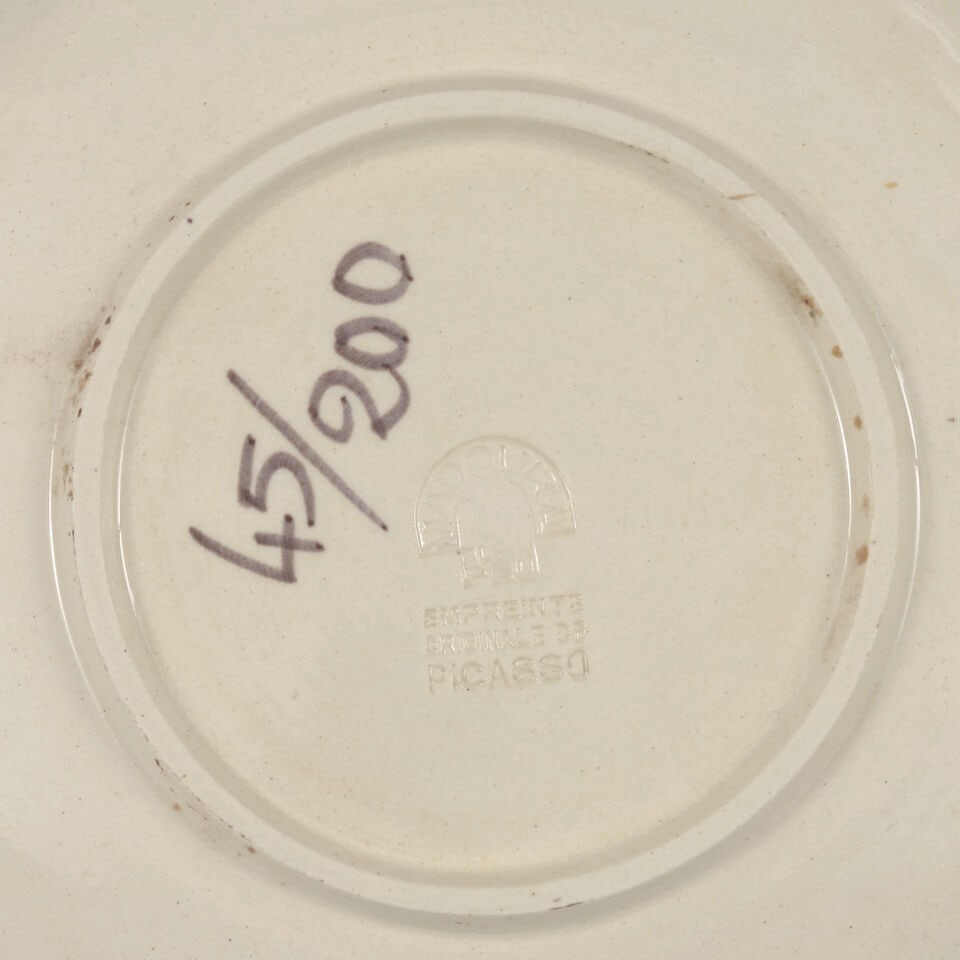 Pablo Picasso (1881-1973); Vase au bouquet; - 2