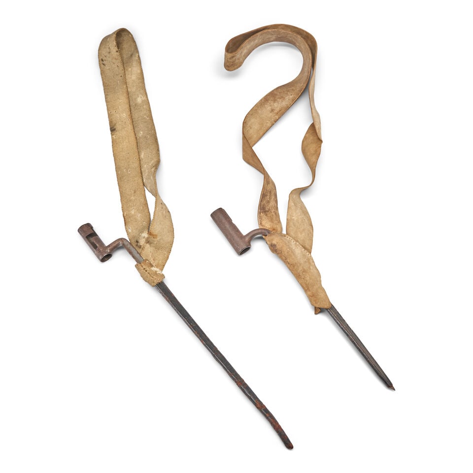 TWO EARLY 19TH CENTURY AMERICAN MILITIA SOCKET BAYONETS, SCABBARDS AND SHOULDER BELTS. (1 of 3)