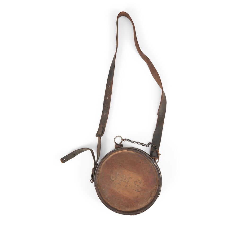 A CIVIL WAR WOOD DRUM CANTEEN. (1 of 3)