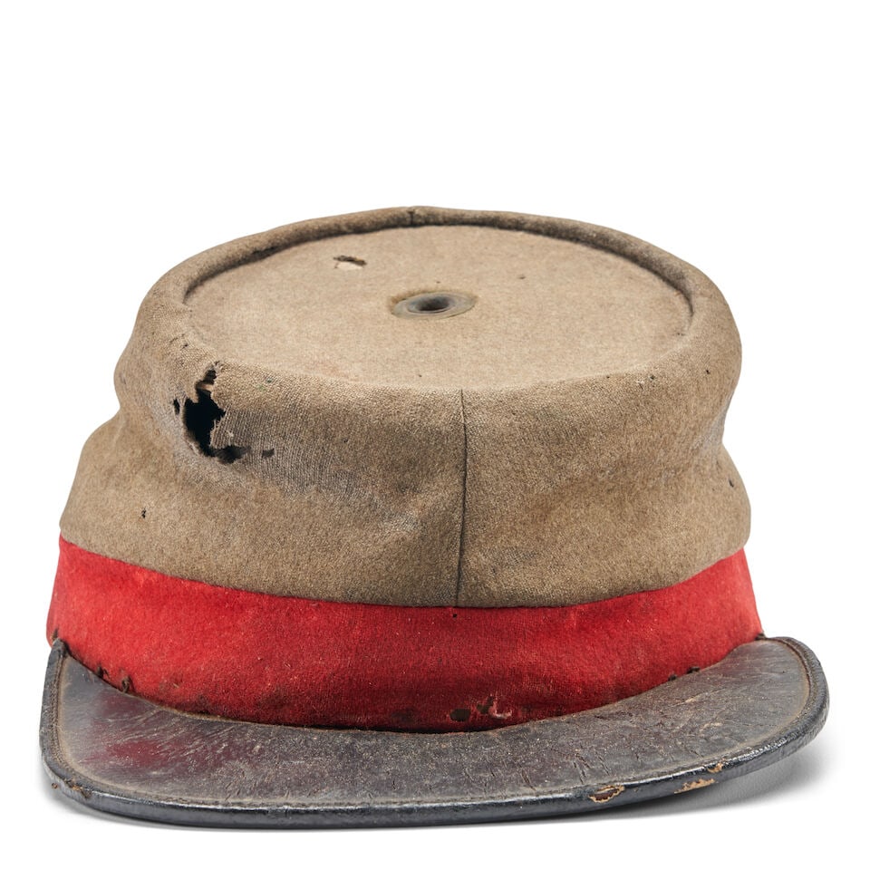 A POSSIBLY CIVIL WAR ARTILLERY OFFICER'S FORAGE CAP. (1 of 5)