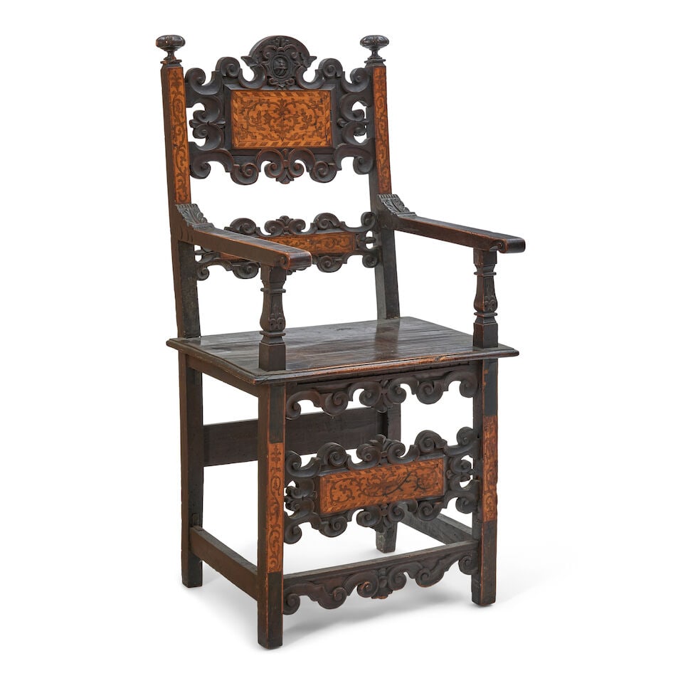 Italian Baroque-style Armchair, probably 19th century, - 2