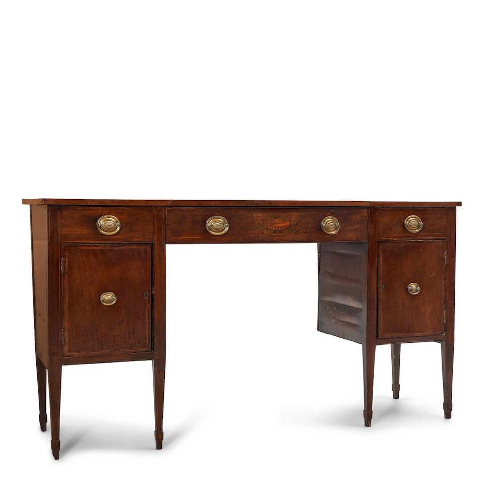 George III Mahogany Veneered Serpentine Sideboard, 18th/19th century, - 2